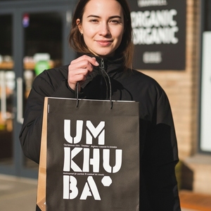 Bolsas de Papel Kraft de Lujo Personalizadas para Compras, Alimentos, Cosméticos, Ropa, Joyería y Embalaje de Regalos - Ecológicas al por Mayor - Product Image 6