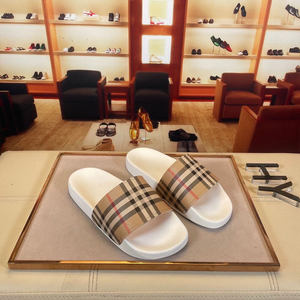 Pantuflas de Diseñador para Hombre, Pantuflas de Lujo de Calidad Original, Pantuflas con Logotipo de Marca Famosa para Hombre - Product Image 5