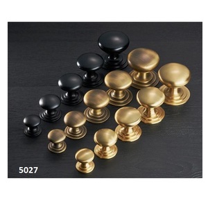 Boutons ronds en laiton couleur or noir pour armoires de cuisine boutons de porte de fenêtre et de tiroir grandes tailles moyennes et petites - Product Image 1