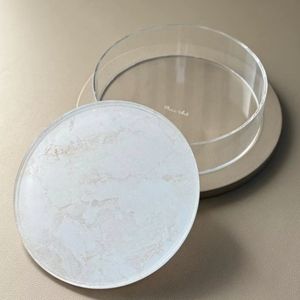 Caja de chocolate acrílica hecha a mano de lujo con tapa con incrustaciones de perlas para uso de regalo de decoración de Ramadán, Eid y fiesta - Product Image 1