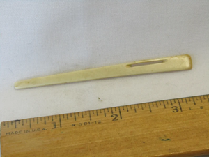 Aiguille en os viking authentique pour les créations d'inspiration ancienne de Crescent Crafts - Product Image 5