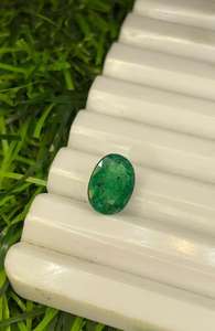 พลอยมรกตธรรมชาติทรงรีจากราชสถาน 8.80x6.40 มม. 1.30 กะรัต สำหรับทำเครื่องประดับ - Product Image 5