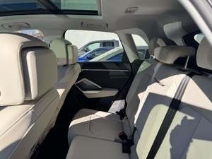 Audi Q3 Quattro Premium S Line 45 TFSI SUV Crossover 2025 - Product Image 4