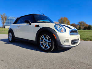 Voiture d'occasion de qualité abordable, MI-NI Con-vert-ible Coo-per 2015, conduite à gauche - Product Image 3