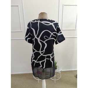 Women's Short-Sleeved Crew Neck Patterned <b>Top</b> Sandy Bottom <b>Tulle</b> Asymmetrical Detail Blouse, 35768 - Black - Product Image 6