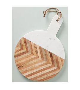 Planche à découper durable et élégante en marbre pour la préparation des aliments avec une surface polie non poreuse et un motif de pierre élégant - Product Image 1