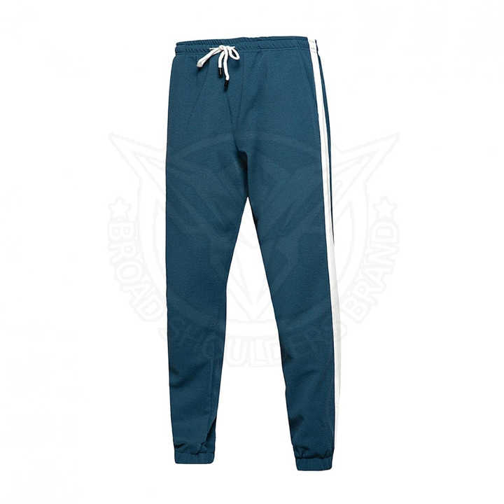 High Quality Comfortable Lightweight Men's Running Wear Tracksuits Solid Pattern Plus Size Bulk Quantity for Winter Season