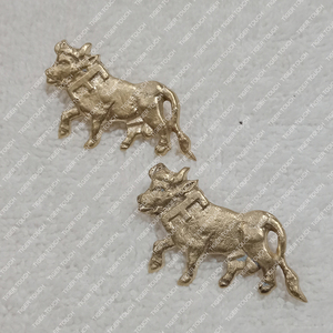 Boucle de ceinture en laiton médiéval antique personnalisable avec alliage et matériau en cuivre Style Pin-Tiger Touch Brand - Product Image 3