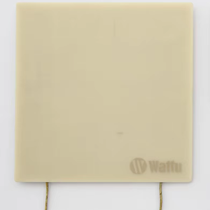 Calentador de 70x70x3mm 3000W Hoja de cerámica AlN personalizada 240V AC Piezas industriales para calentamiento de moldes de precisión - Product Image 1