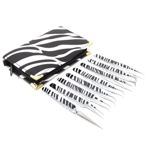 Pince à cils professionnelle Salon Expert, anti-magnétique, bord lisse, antidérapante, en acier inoxydable, pour extensions de cils, élégante et métallique, tendance - Product Image 4