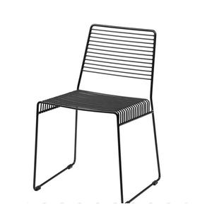 Chaise moderne turquoise en fil métallique avec pieds en fer noir design léger et antirouille pour une utilisation intérieure et extérieure sièges élégants et durables - Product Image 2