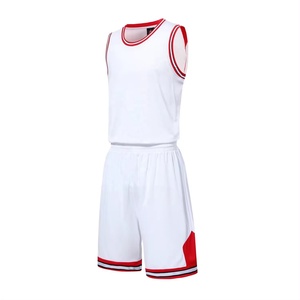 Ensemble maillot et short de basketball pour homme de haute qualité avec bandes latérales, logo personnalisé, uniforme de basketball écologique - Product Image 2