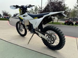 รถมอเตอร์ไซค์วิบาก TE 150 Enduro ปี 2025 ใหม่พร้อมส่ง  ประมูล-เสนอราคา - Product Image 4