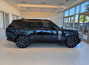 Nuovissimo 2025 LAND ROVER RANGE ROVER SPORT SV 300KM 299HP cambio automatico - Product Image 2