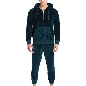 Survêtements pour hommes conçus avec un tissu respirant, un mouvement flexible et un style athlétique moderne, idéal pour l'entraînement en salle de sport, la course à pied - Product Image 1