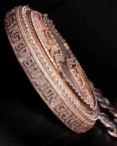 Iced Out Hourglass Round Pendant Moissanite Custom Large Hip Hop Declaración Joyería para hombres - Product Image 2