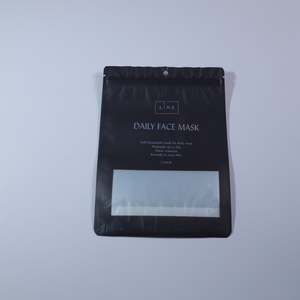 Bolsa de embalaje de mascarilla facial autosellante personalizada con ventana transparente-Material multicapa laminado - Product Image 5