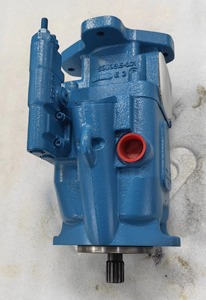 Bomba de pistón hidráulica 421AK01940B 421AK01088B 421AK00955B 421AK00166A Bomba ADU062R 421AK00172B 240530RC5620 - Product Image 2