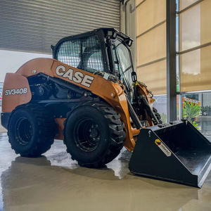 Chargeuse sur pneus CASE SV340B d'occasion, chargeuse compacte, pelle rétrocaveuse, machine de terrassement diesel pour la construction - Product Image 3