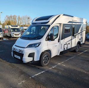 Autocaravana de Alta Calidad y Bajo Costo para Viajes y Campamentos al Aire Libre Disponible - Product Image 3