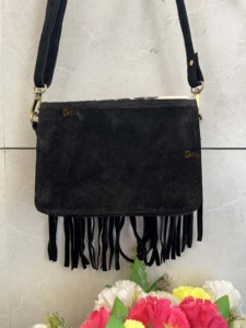 Sac à main à franges en cuir suédé sac à bandoulière en cuir sacs élégants sacs uniques de haute qualité pour femmes - Product Image 4