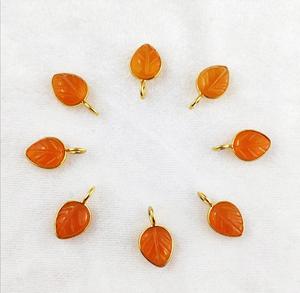 Pendentif en feuille de cornaline sculptée plaqué or argent 925 pierre précieuse charme feuille de cornaline naturelle pendentif pour la fabrication de bijoux - Product Image 5