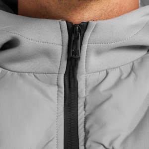 Sudadera con capucha y cremallera ligera versátil para hombre Diseño moderno y funcional Perfecto para todas las estaciones - Product Image 3