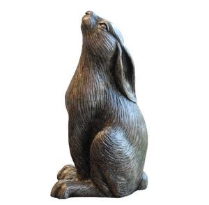 Sculpture de rugissement de lapin en aluminium moderne artisanat rustique élégant avec art de la faune coloré beaux espaces de vie décoratifs pour la maison - Product Image 1