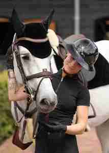 Bonnet d'oreille pour cheval de qualité supérieure, léger, respirant et lavable, prêt pour la compétition, bonnet d'oreille pour cheval en crochet, voile anti-mouches - Product Image 5