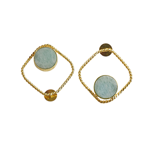 Boucles d'oreilles artisanales ornées de pierres semi-précieuses, revêtement doré et bijoux de qualité finement travaillés - Product Image 6