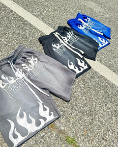 กางเกงขาสั้นผู้ชายโอเวอร์ไซส์โลโก้ DTG ลายกรดซีดจางวินเทจเป็นมิตรกับสิ่งแวดล้อม - Product Image 1