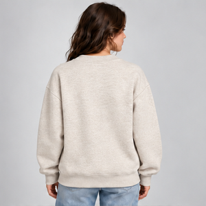 Sudadera Oversize de Cuello Redondo con Letras Universitarias en Color Avena para Mujer, Estilo Trackstar, OEM, Marca Privada - Product Image 2