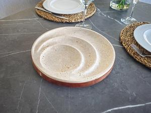 Plateau décoratif multi-niveaux en pierre de travertin artisanal avec finition naturelle pour un style de maison moderne et une présentation élégante - Product Image 3