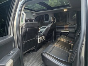 Voitures d'occasion F 150 2020 LARIATs 5.0L V8 Full Option Ventes saisonnières Voitures d'occasion haut de gamme - Product Image 2