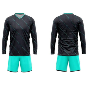 Ensemble de maillot et short de football personnalisé à manches longues, entièrement sublimé, rouge et blanc - Product Image 2