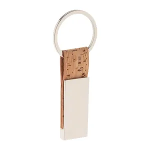 Portachiavi in Sughero Ecologico Corry, Gadget Promozionali per Moschettoni - Product Image 1