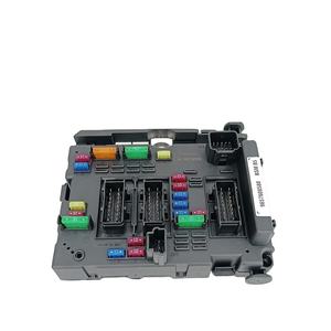 Boîte à fusibles 12V Module de boîte à fusibles BSM B5 6500.Y1 Utilisé pour Peugeot 206 1.4 1.6 Moteur - Product Image 1