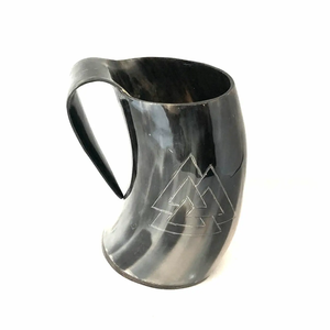 Mug à boire en corne de viking sculpté à la main de haute qualité, corne naturelle hautement polie d'Inde pour le vin, la bière, tasses en céramique - Product Image 3