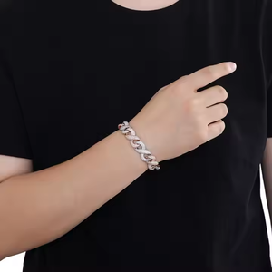 Bracelet en argent 925 avec diamant moissanite, fabrication supérieure en argent avec un éclat de pierre éblouissant, conçu pour la mode élégante - Product Image 6