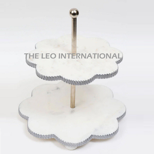 Mármol de metal de alta calidad y aluminio Soporte de pastel de 2 niveles Forma de flor Placa dorada Color plateado 12X12X16 pulgadas Decoración de boda - Product Image 1