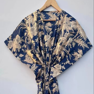 Caftan à fleurs indiennes en coton fait à la main longue robe Caftan pour les mamans couverture de plage et vêtements de nuit décontracté Maxi caftan robe - Product Image 1