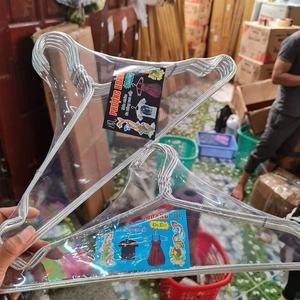 Las perchas de metal y hierro de siete piezas optimizan el espacio de secado y protegen su ropa - Product Image 6