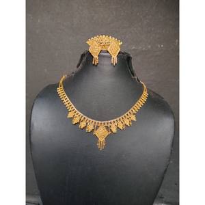 Nouvellement Arrivée 22K Plaqué Or Collier Boucles D'oreilles Bague Ensemble avec Ensemble De Bijoux De Style Traditionnel À Vendre Par Les Exportateurs - Product Image 1