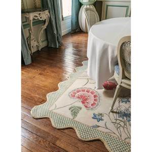 พรมขนสัตว์ถักมือสีเบจและสีน้ำตาลลายดอกไม้ รุ่น Akwl-9006 จาก Jardins Du Monde เหมาะสำหรับห้องนั่งเล่น ห้องโถง หรือพื้นที่สำหรับวัยรุ่น - Product Image 5