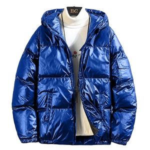 Veste d'hiver tendance personnalisée OEM Fabricant de veste élégante à capuche et fermeture éclair Top Notch Premium Puffer Jacket - Product Image 1
