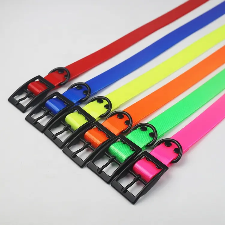 Collier de chien de chasse réglable Fluorescent TPU revêtu de plastique 600x25mm en six couleurs