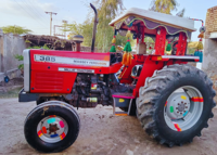 Excel en la gestión de la granja con el tractor Massey Ferguson MF 385 con potencia y precisión de 85HP para un rendimiento superior