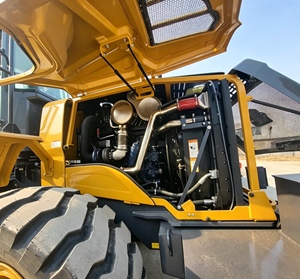 Chargeuse sur pneus XC968 neuve, moteur diesel, équipement de construction jaune, disponible immédiatement - Product Image 2