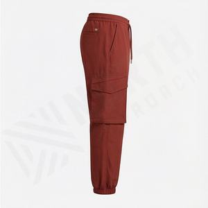 Pantalon cargo technique pour homme, couleur personnalisée, design élégant et fonctionnel, poches utilitaires, utilisation polyvalente, streetwear décontracté pour l'extérieur - Product Image 3