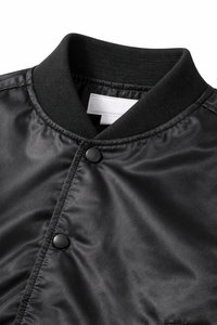 Chaqueta Bomber Negra de Satén 100% Poliéster Personalizada al por Mayor con Botones a Presión, Ligera, Informal, de Moda Urbana - Product Image 4